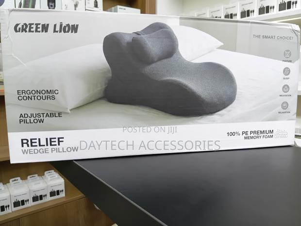 Green Lion Relief Wedge Pillow Designed With Premium 100% Memory Foam