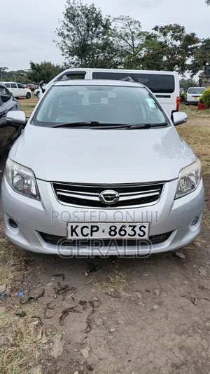 Toyota Corolla Fielder 2011 Silver