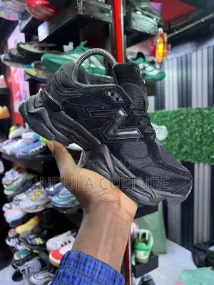 9060 New Balance Sneakers