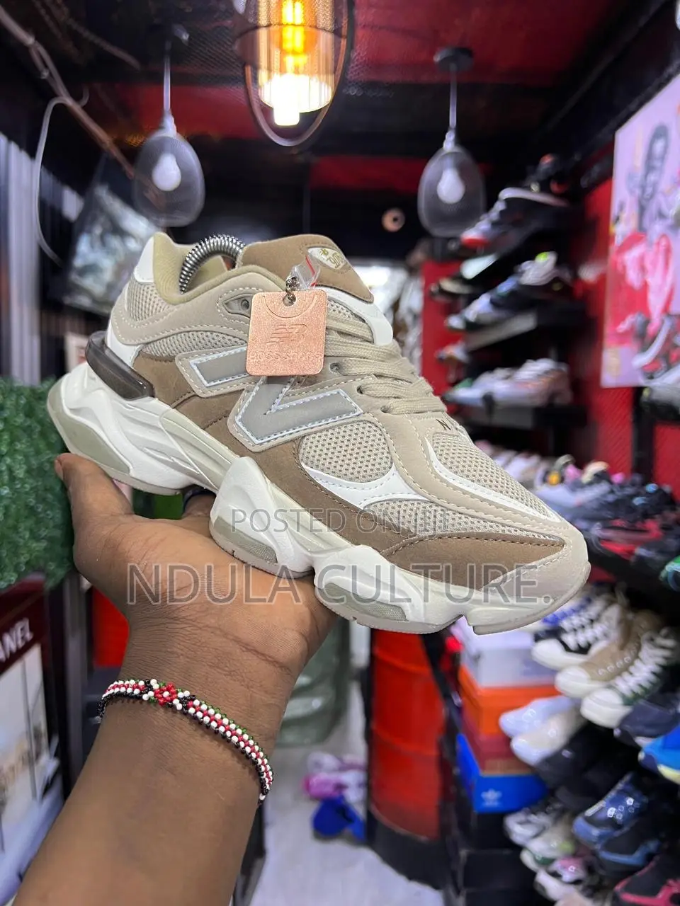 9060 New Balance Sneakers