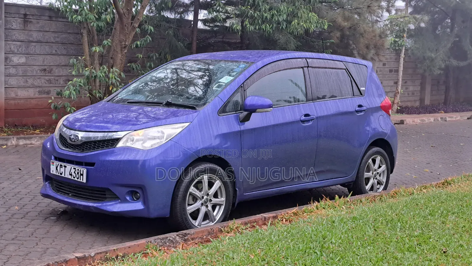 Subaru Trezia 2011 Blue