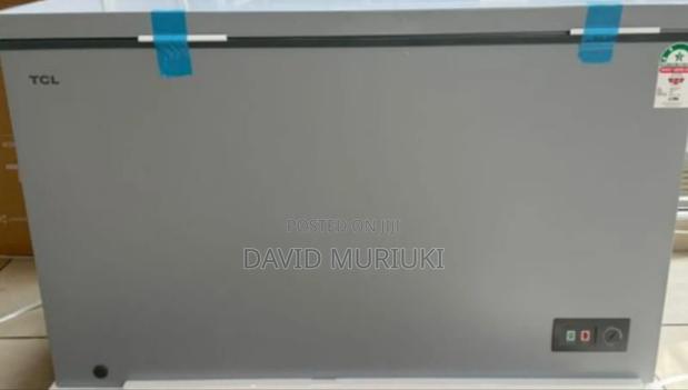 TCL F494cfsl Chest Freezer 371 Litres.