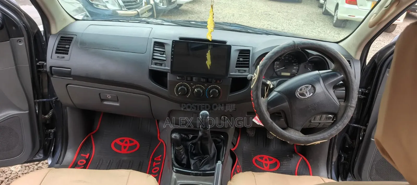 Toyota Hilux 2014