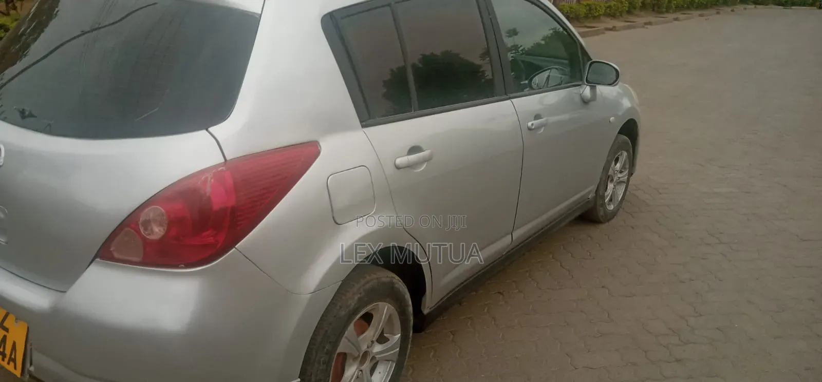 Nissan Tiida 2006 Silver