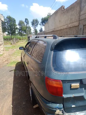 Toyota Caldina 1998 Green