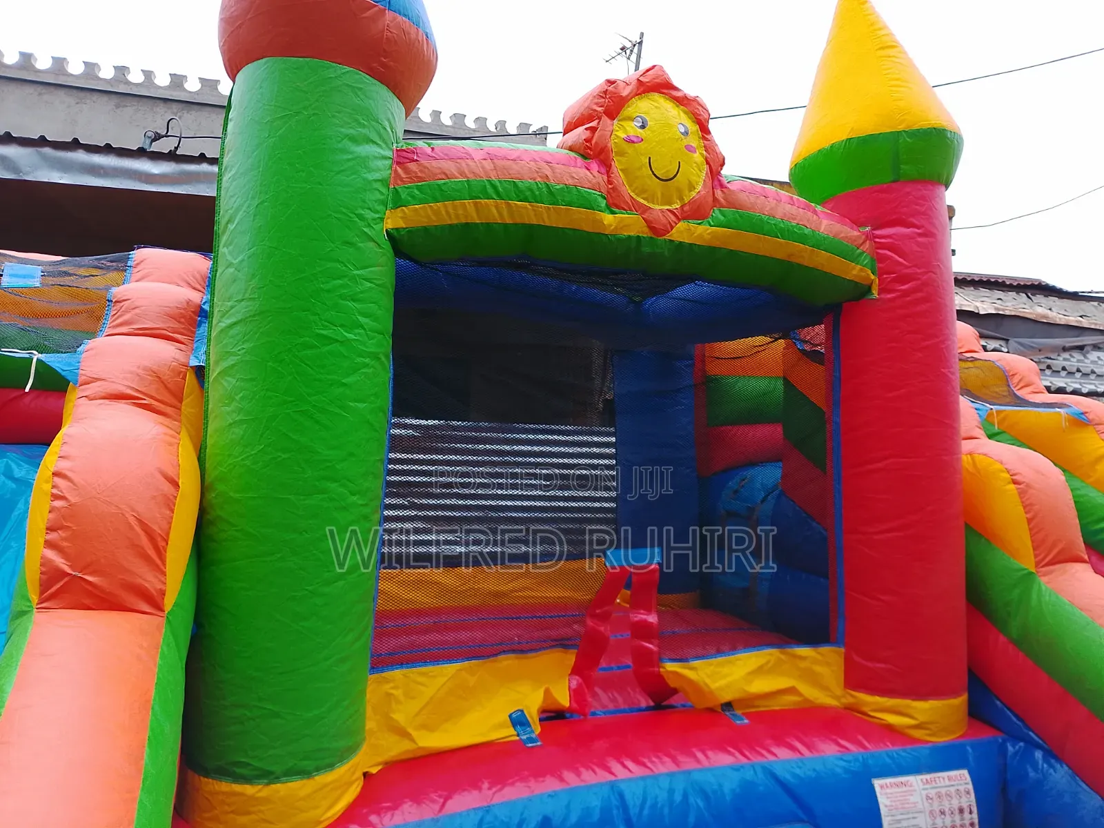 Bouncing Castle With Dry/Wet Side Slides