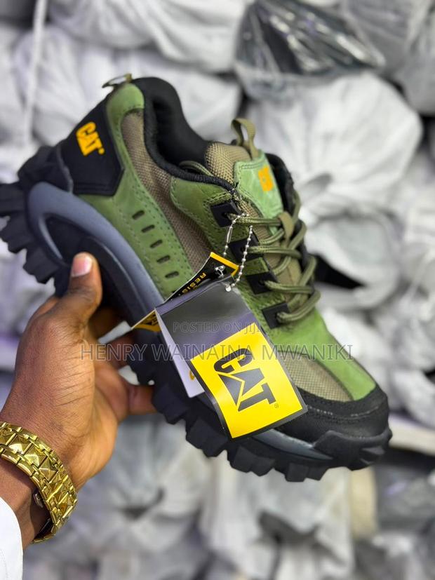Cat Size 39 to 45 Price 3500ksh - thumbnail 4