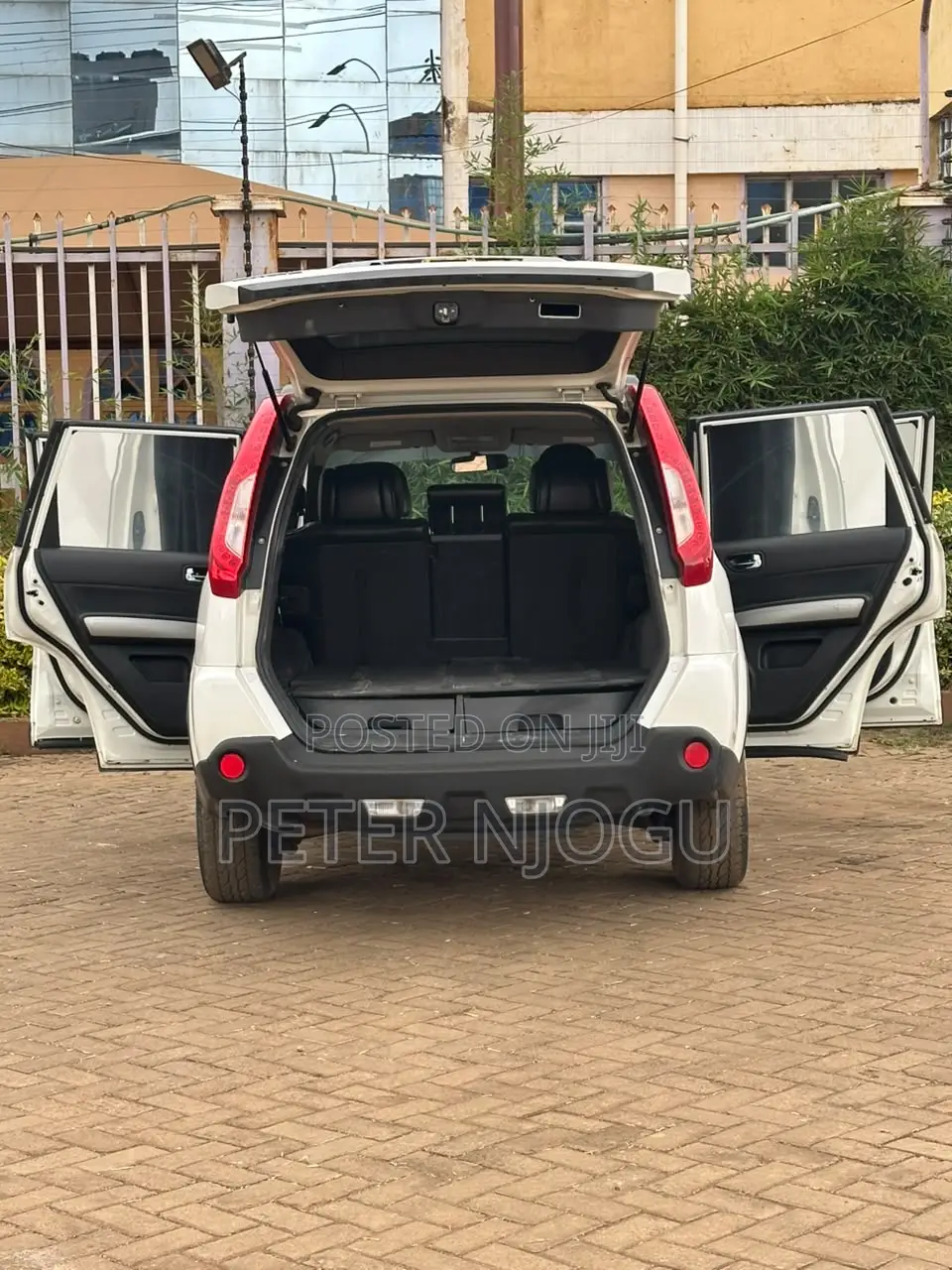 Nissan X-Trail 2011 White
