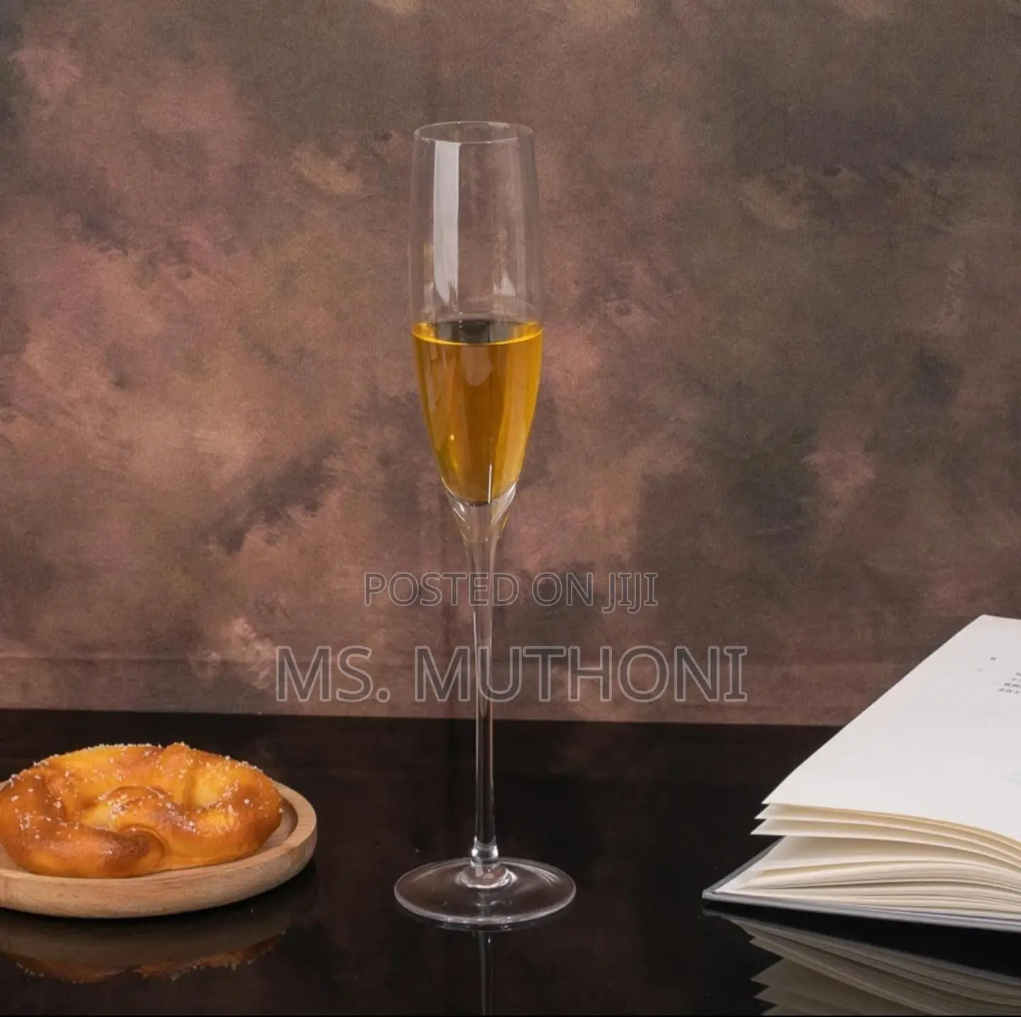 2 PCS 280 Ml Contemporary Luxury Champagne Glasses