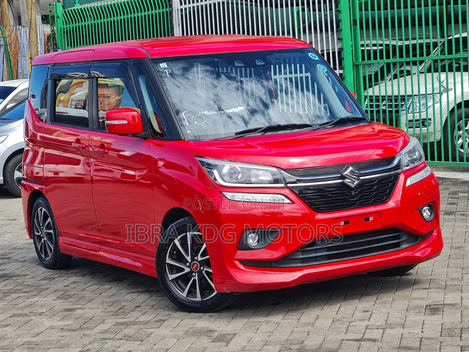 Suzuki Solio 2019 Red