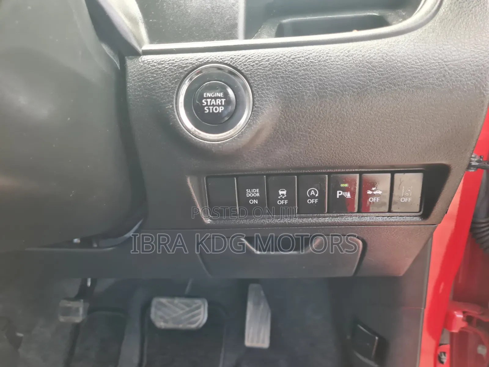 Suzuki Solio 2019 Red