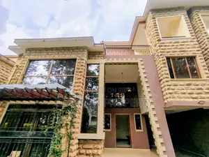 5bdrm House in Lavington, Muthangari for rent