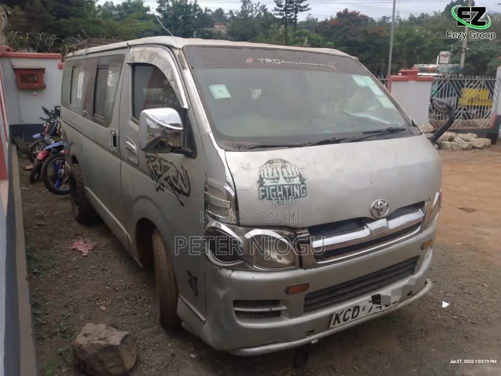 Toyota HiAce 2008 Silver