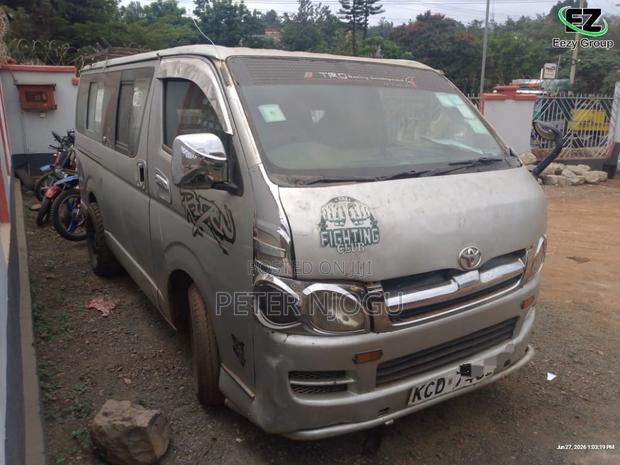 Toyota HiAce 2008 Silver