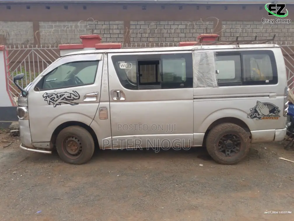 Toyota HiAce 2008 Silver