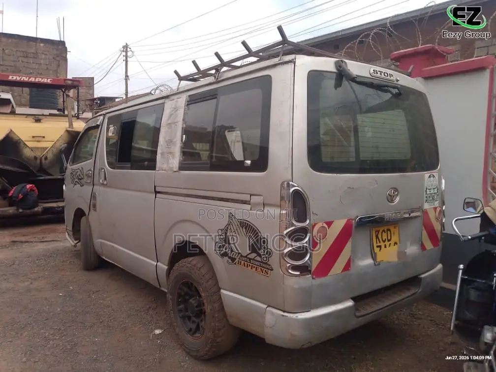 Toyota HiAce 2008 Silver