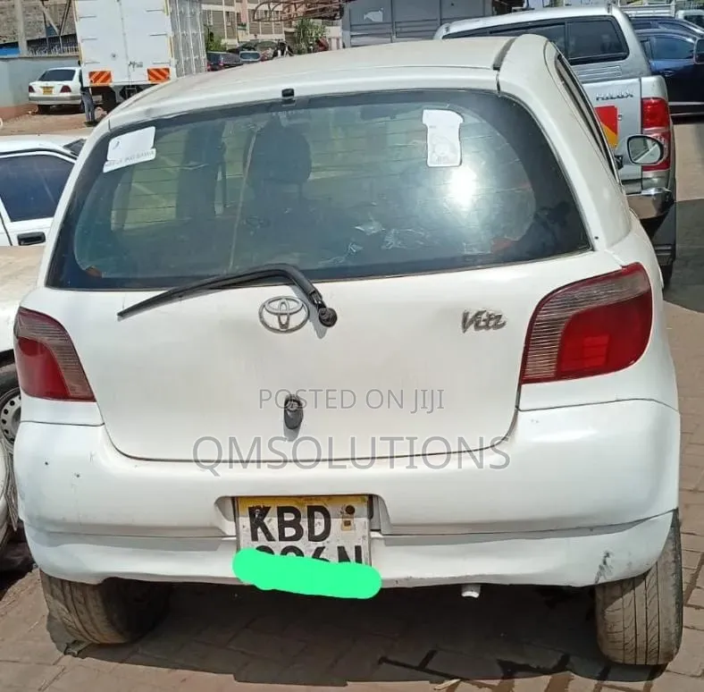Toyota Vitz 2003 White