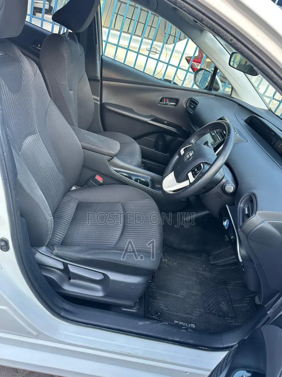 Toyota Prius 2018 White