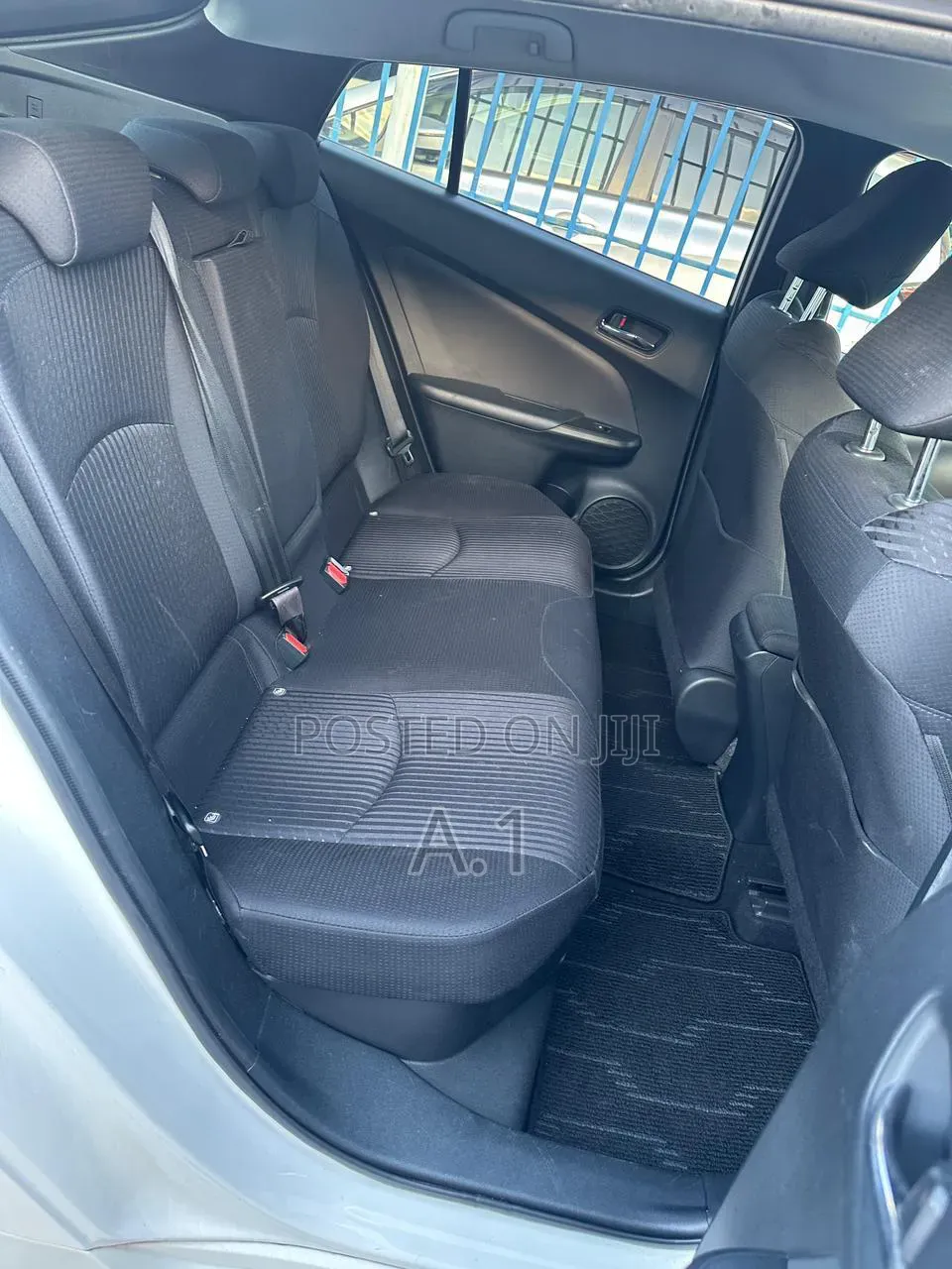Toyota Prius 2018 White