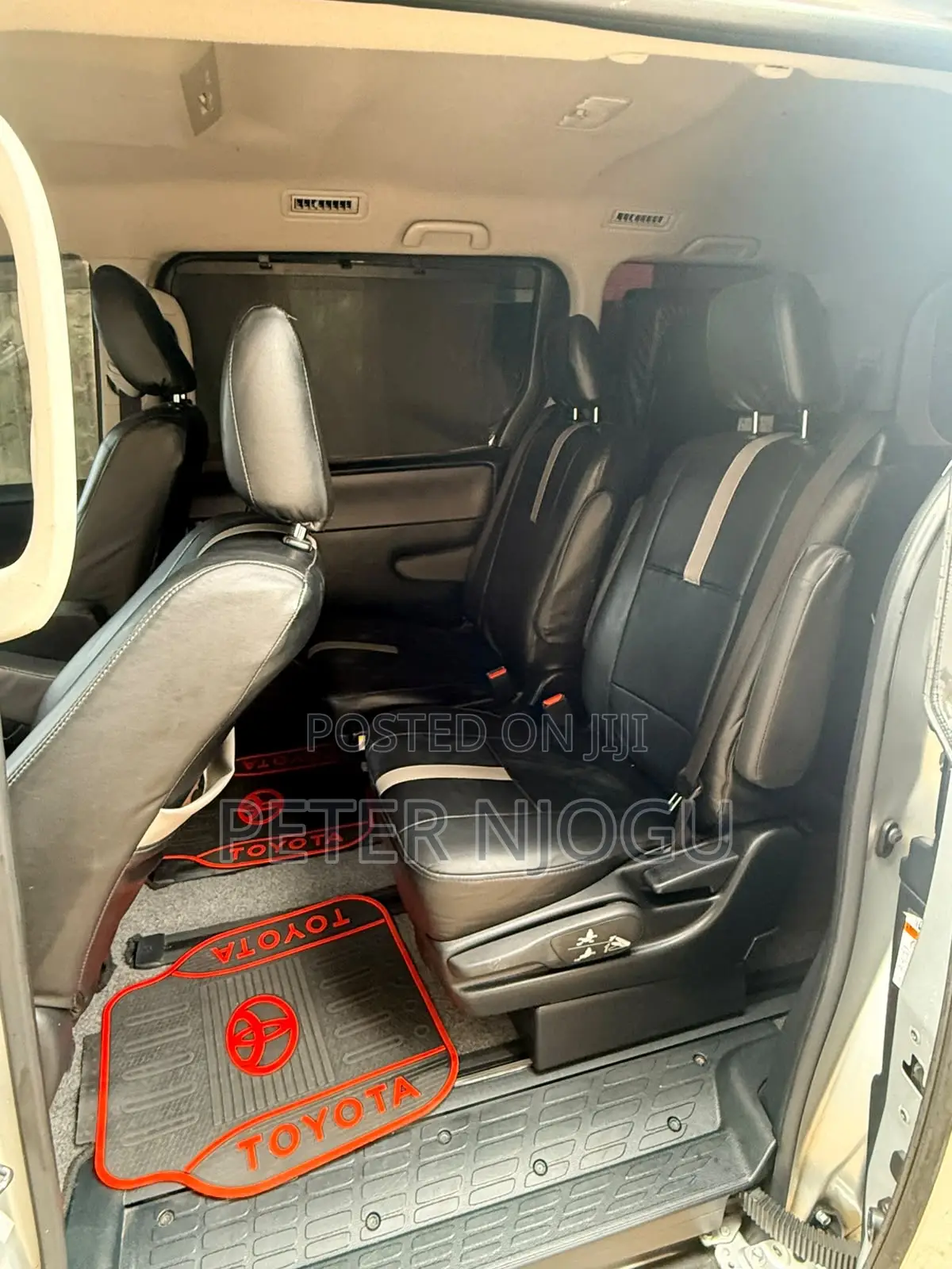 Toyota Noah 2019 Silver
