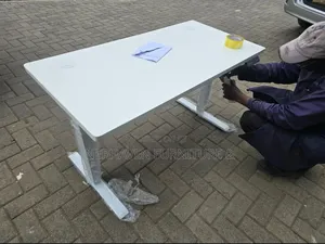 1.2m Electric Desk -Modern Sit Stand Desk