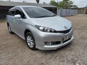 Toyota Wish 2010 Silver