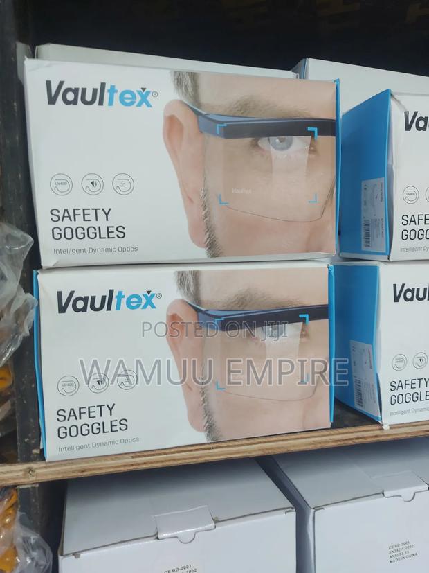 Vaultex Safety Goggles Feature