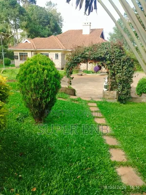 Modern Furnished 4 Bedroom for Partying Wedding Arrangements