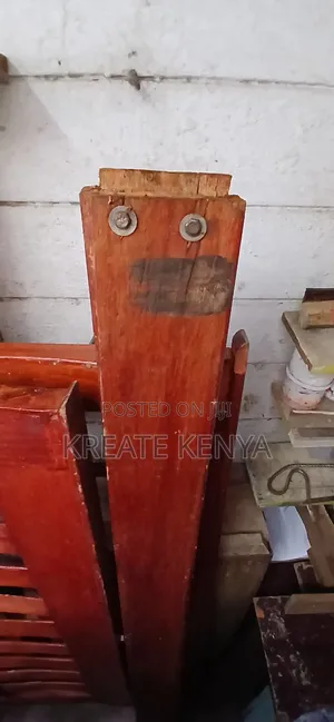 5×6 Hardwood Bed Condition Used