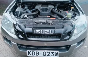 Isuzu D-MAX 2022 Silver