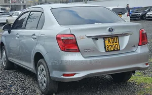 Toyota Axio 2019 Silver