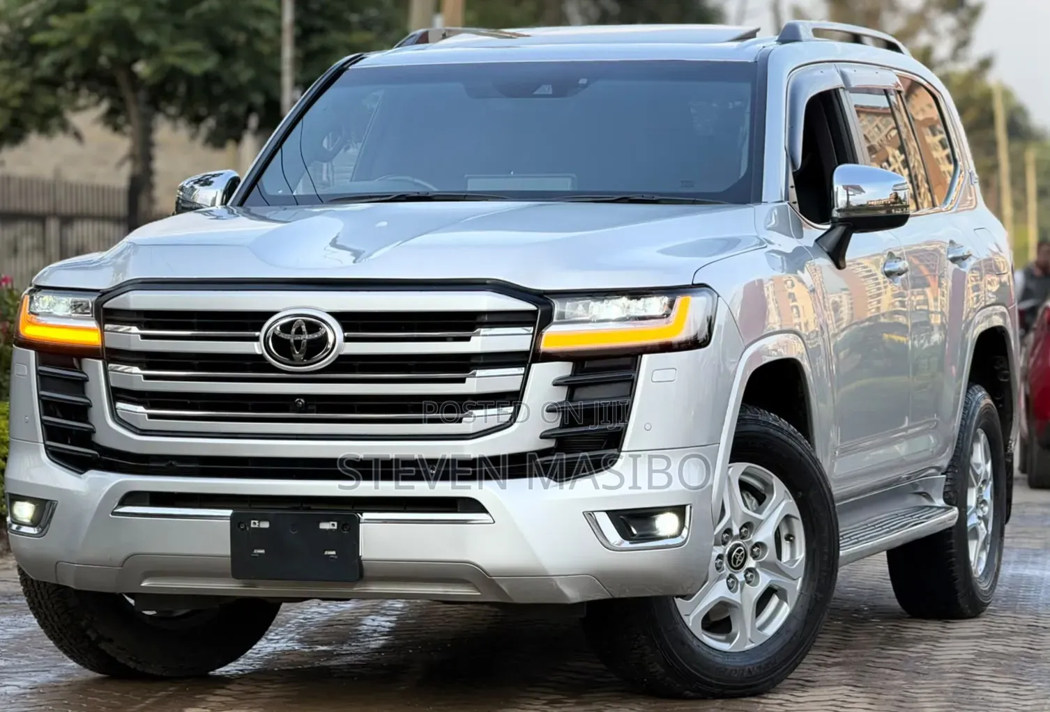 Toyota Land Cruiser 2022 Silver