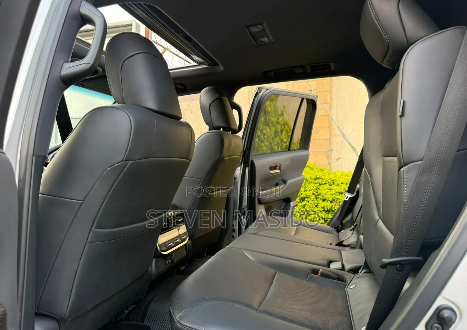 Toyota Land Cruiser 2022 Silver
