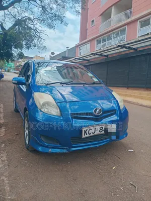 Toyota Vitz 2010 Blue