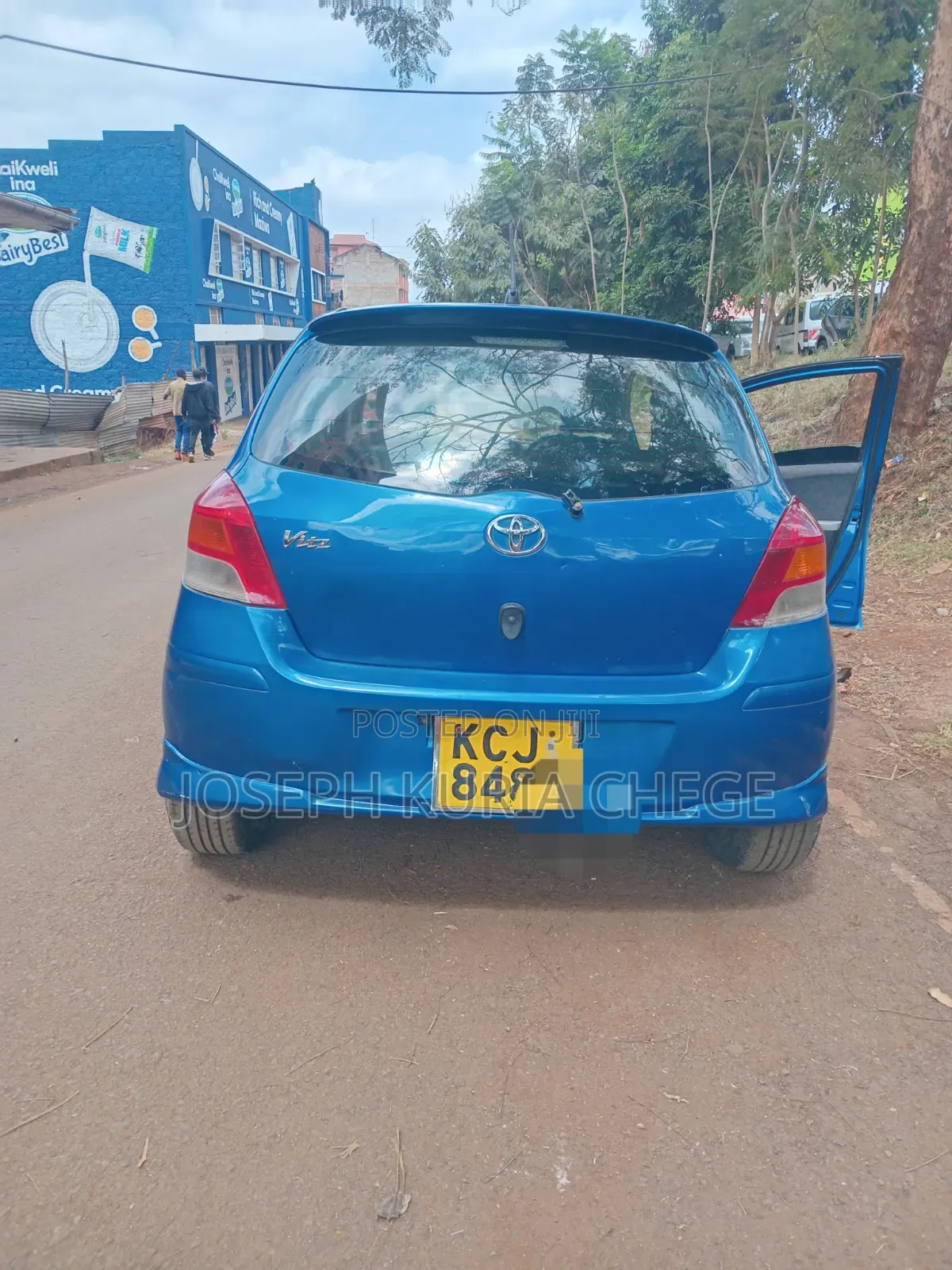 Toyota Vitz 2010 Blue
