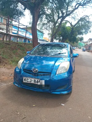 Toyota Vitz 2010 Blue