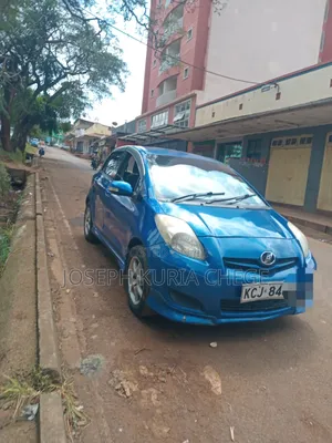 Toyota Vitz 2010 Blue