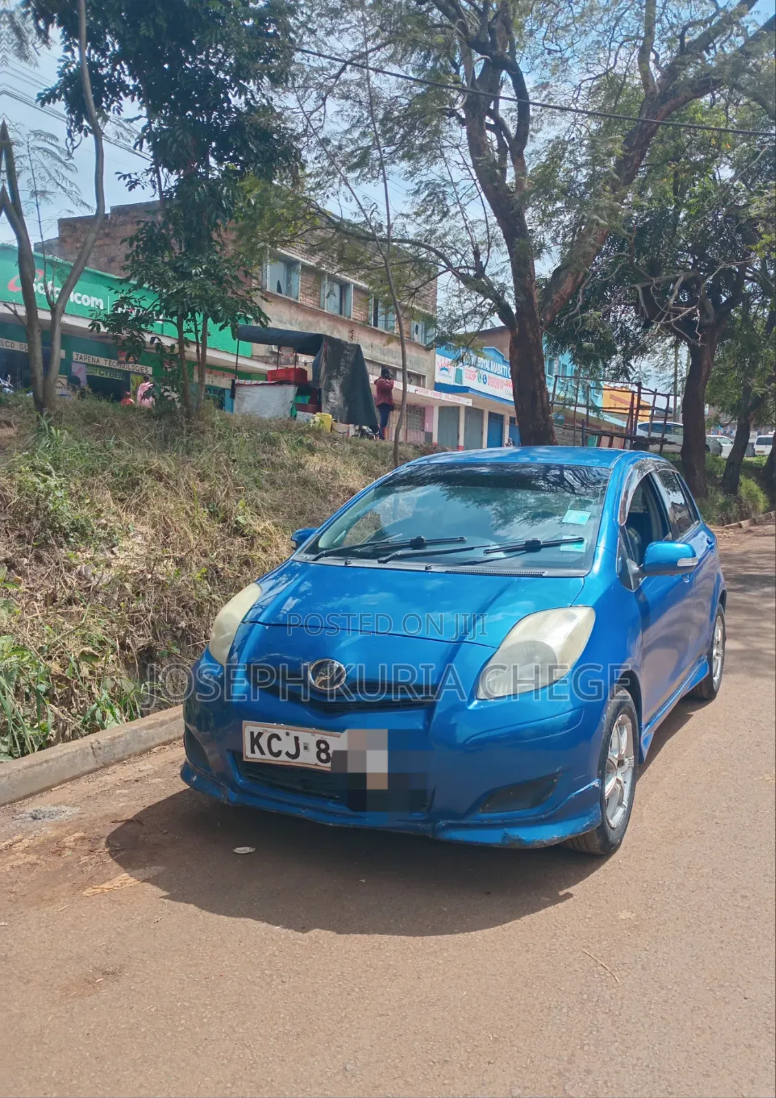Toyota Vitz 2010 Blue