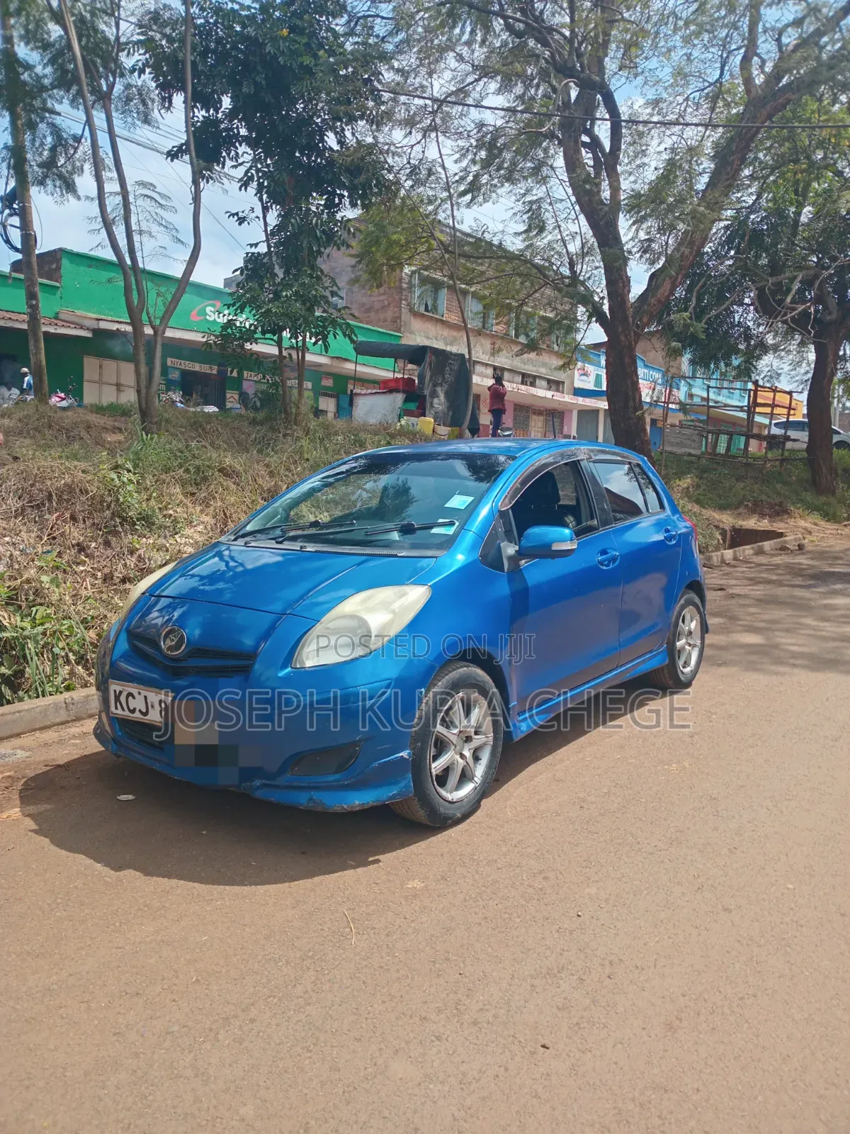 Toyota Vitz 2010 Blue