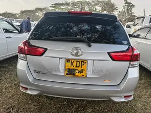 Toyota Corolla 2016 Silver