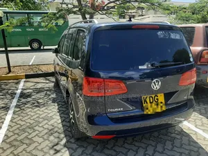 Volkswagen Touran 2015 Blue