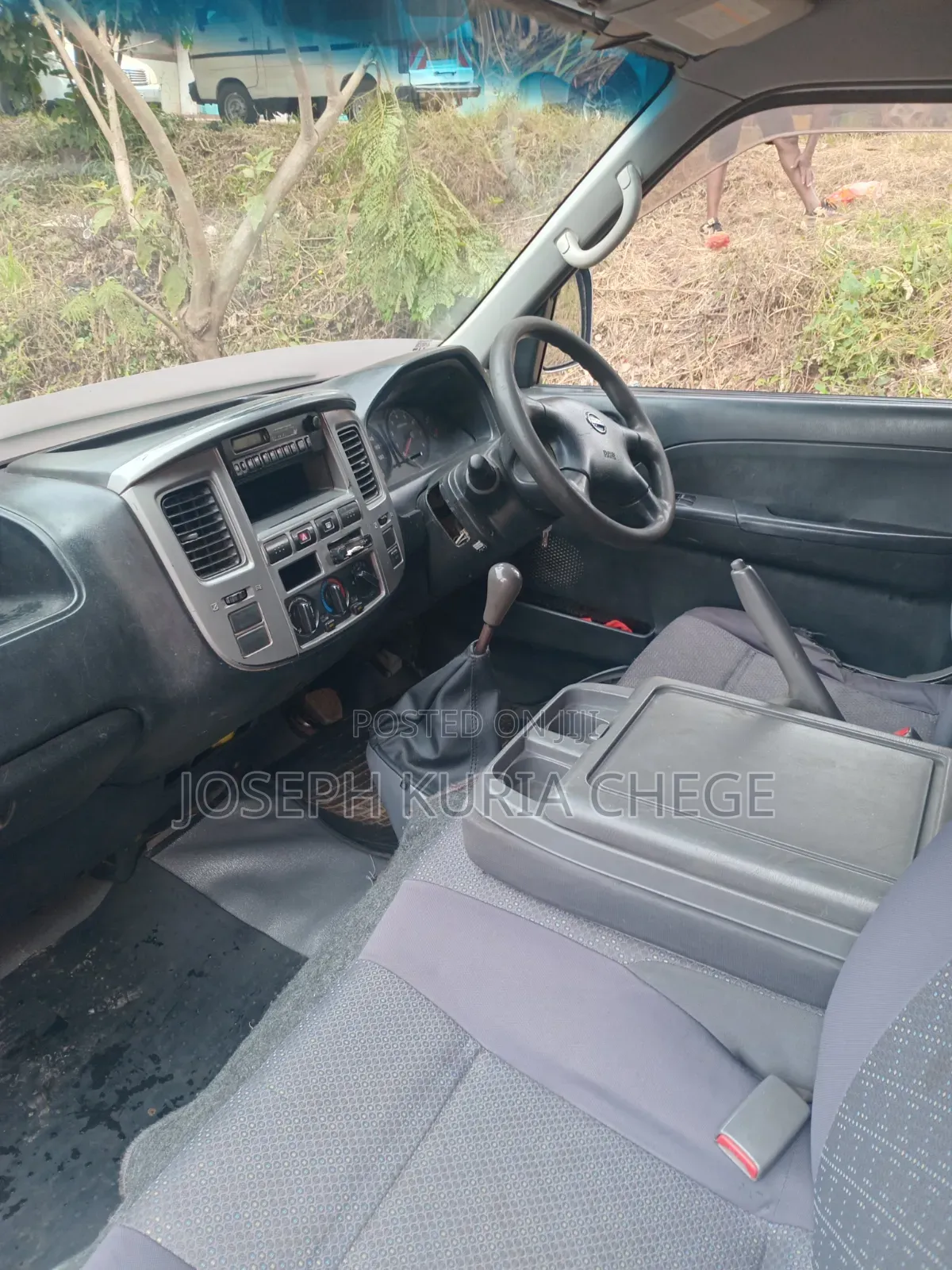Nissan Caravan (Urvan) 2010 White