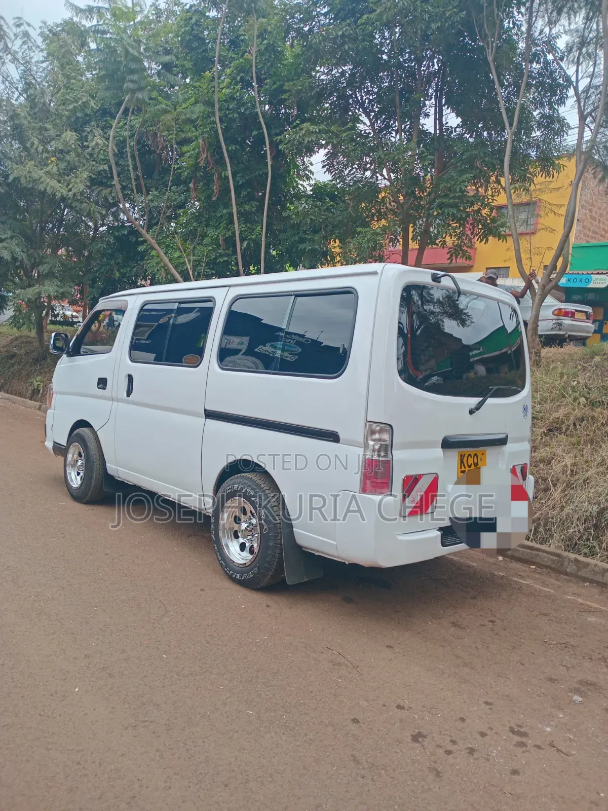 Nissan Caravan (Urvan) 2010 White