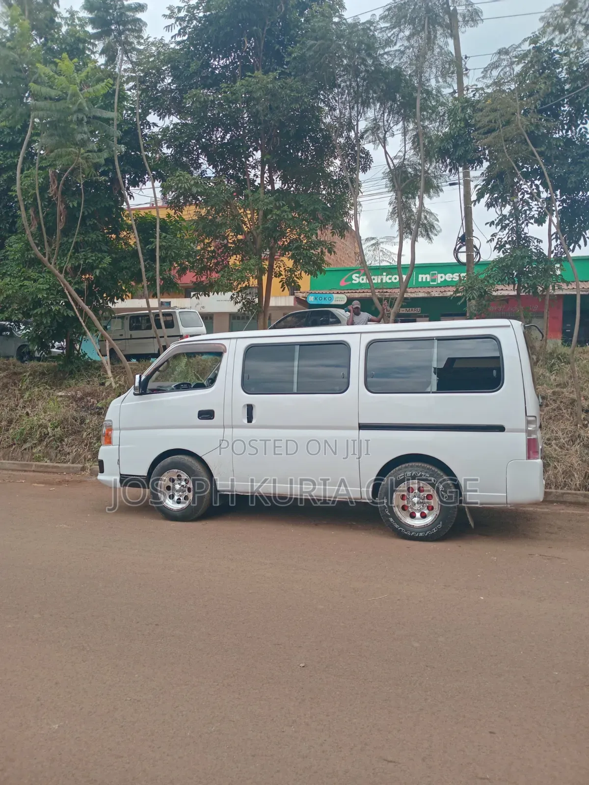 Nissan Caravan (Urvan) 2010 White