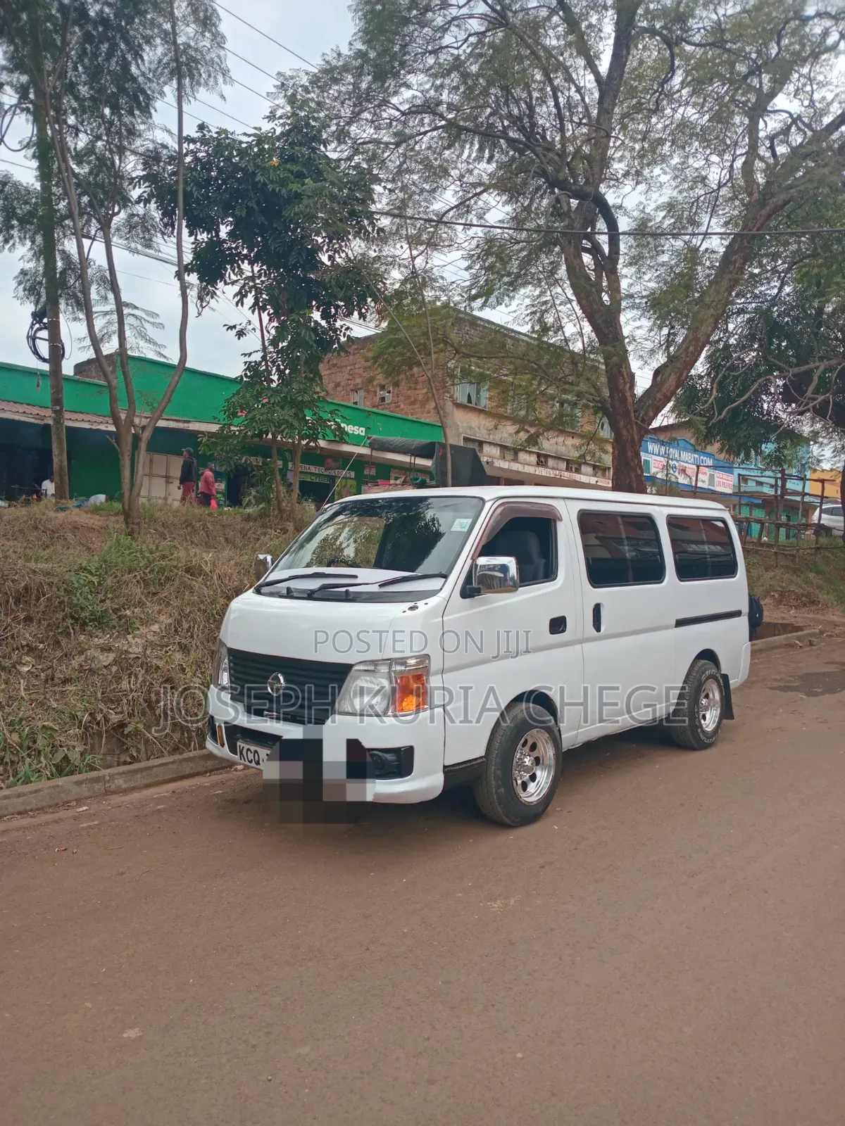 Nissan Caravan (Urvan) 2010 White