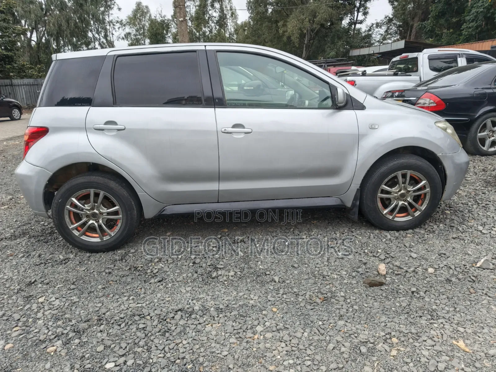 Toyota IST 2004 Silver