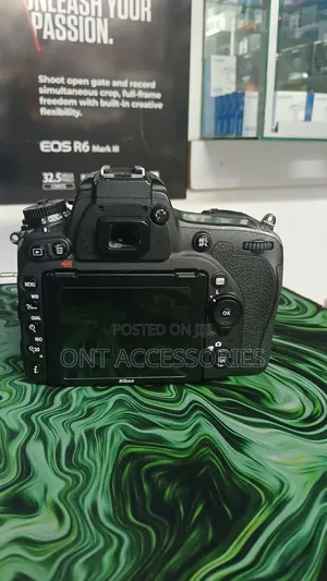 Nikon D750 Camera Body