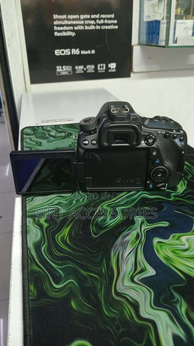 Canon Eos 80d Camera Body - thumbnail 2