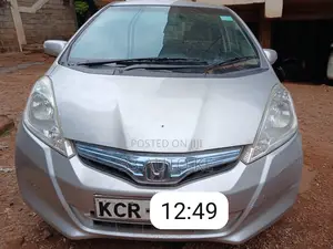 Honda Fit Automatic 2011 Silver
