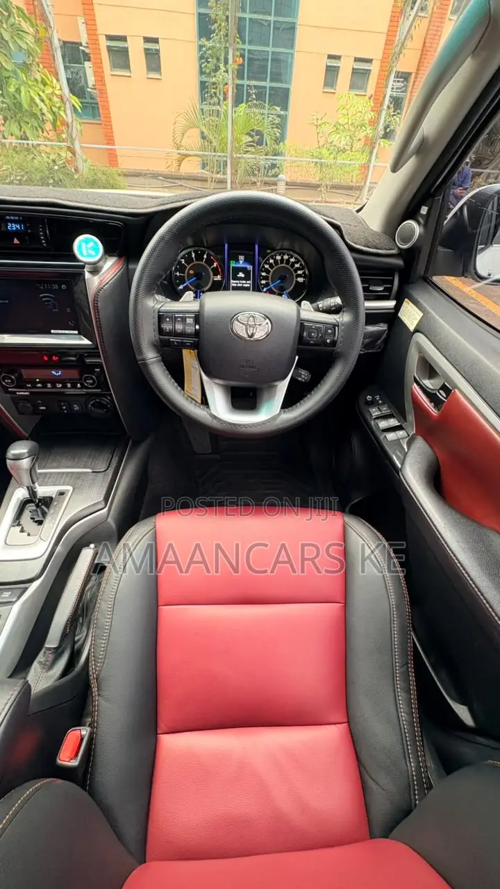 Toyota Fortuner 2018 White